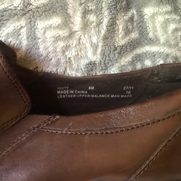 - Clarks Bendables Bootie Heel 2”  US 8M - Picture 6 of 6